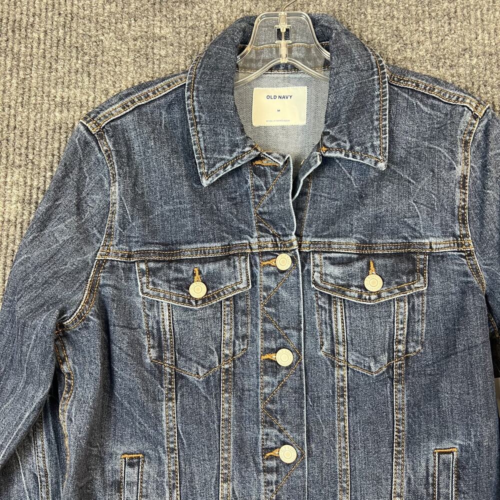 Old Navy Womens Classic Denim Trucker Jacket Size Medium Blue Button Up New - Picture 2 of 10